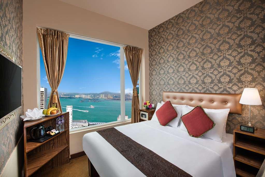 Ramada Harbour View Hotel 4*
